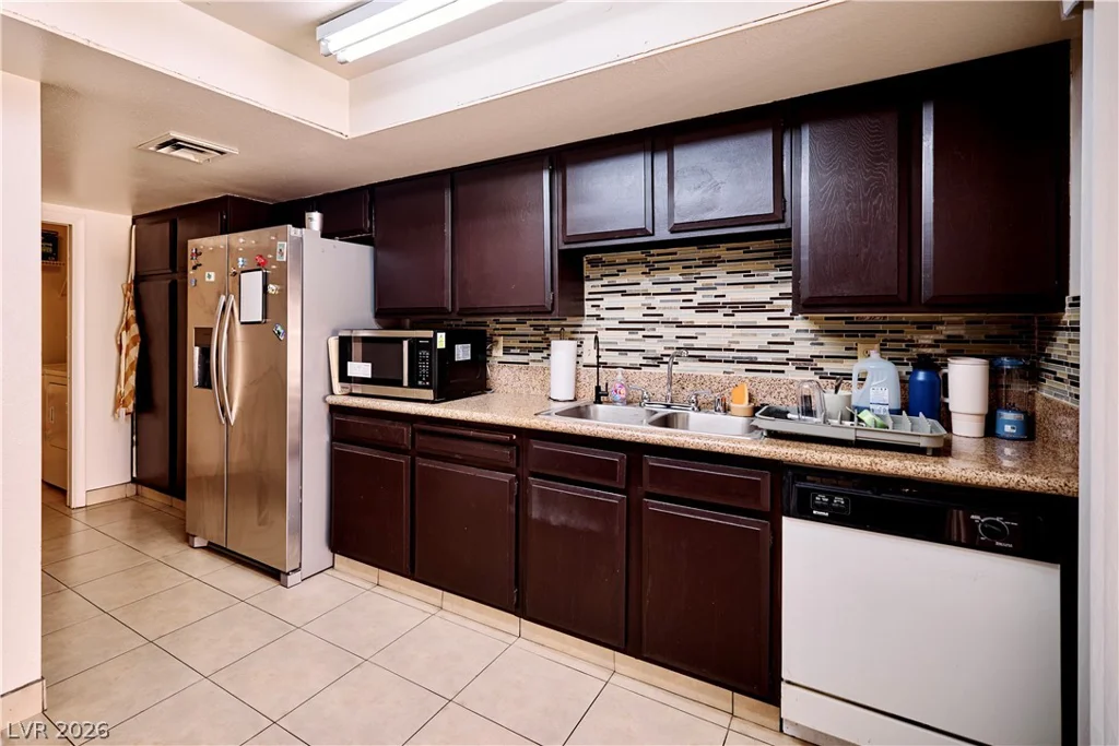 3155 Arville, Las Vegas, NV 89102