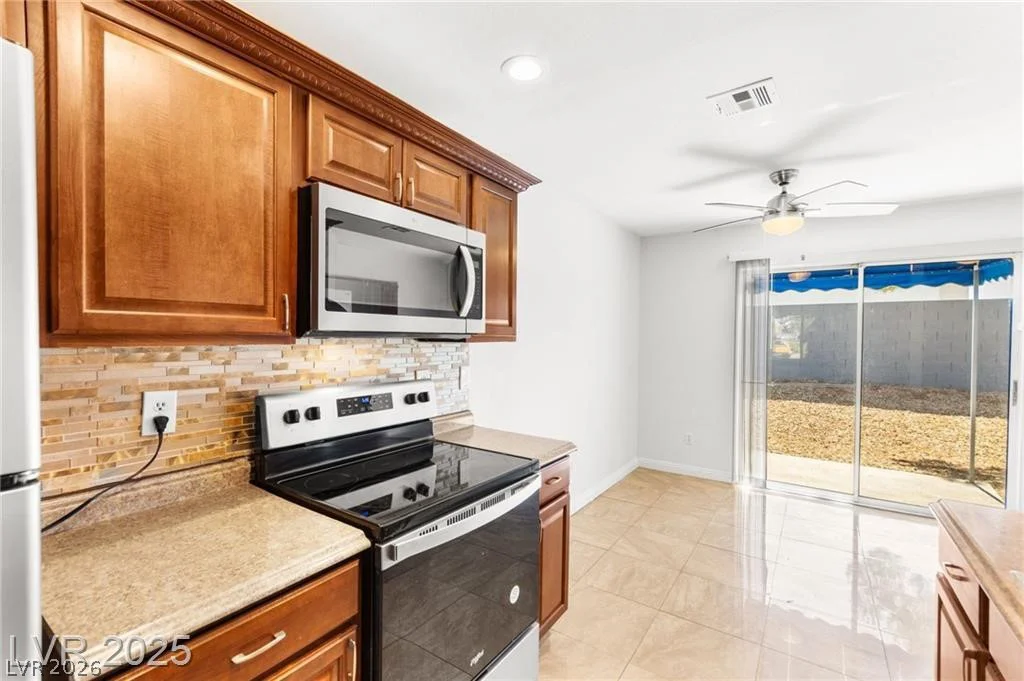 5831 Medallion, Las Vegas, NV 89122