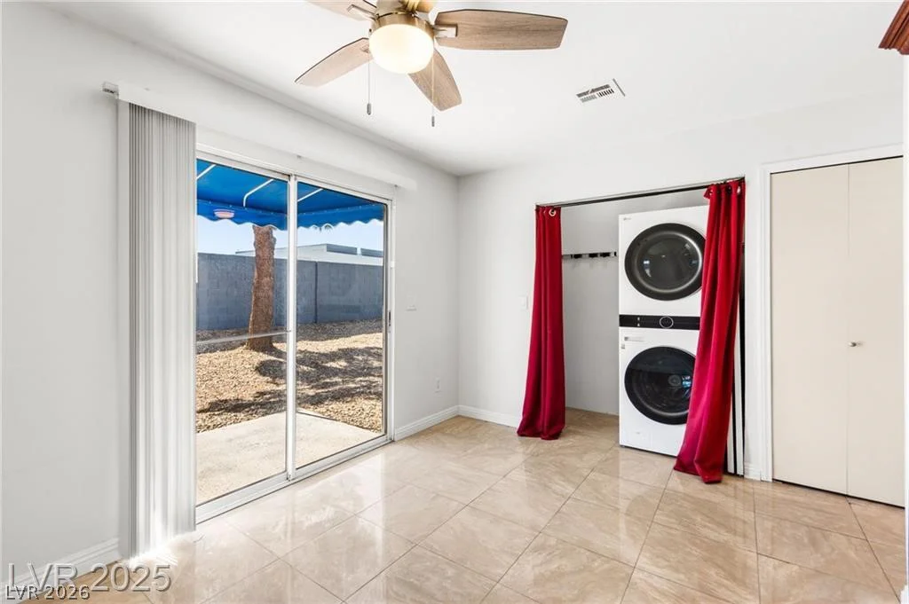 5831 Medallion, Las Vegas, NV 89122