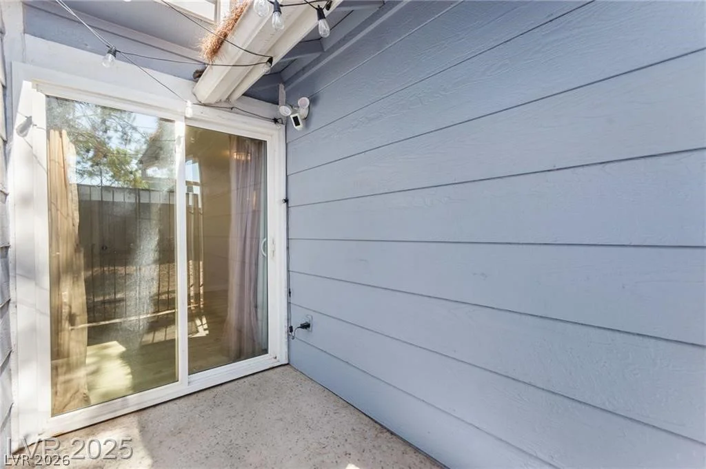 5831 Medallion, Las Vegas, NV 89122