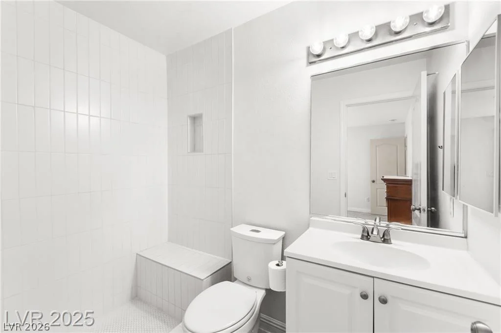 5831 Medallion, Las Vegas, NV 89122