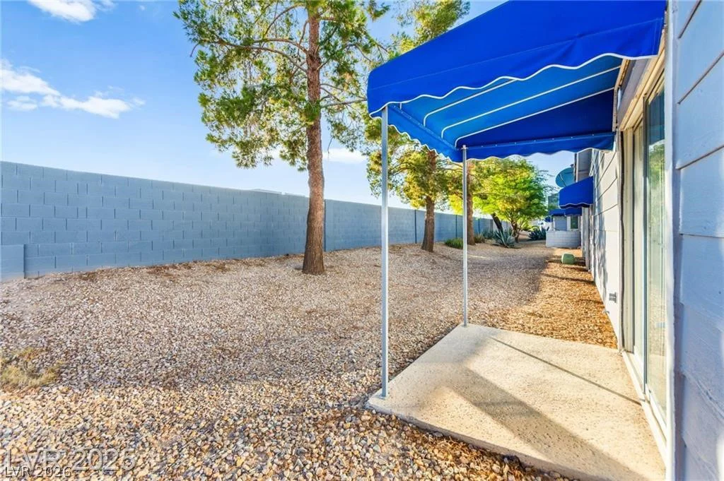 5831 Medallion, Las Vegas, NV 89122