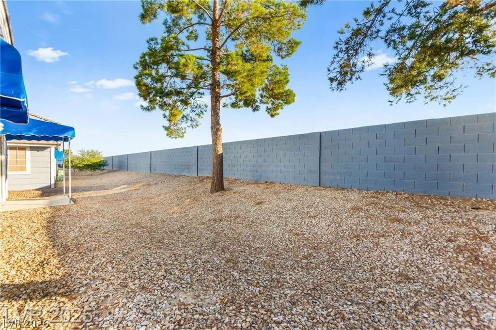 5831 Medallion, Las Vegas, NV 89122