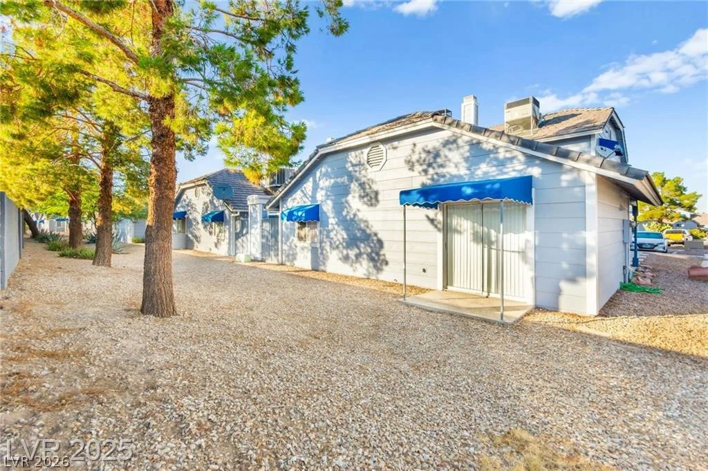 5831 Medallion, Las Vegas, NV 89122