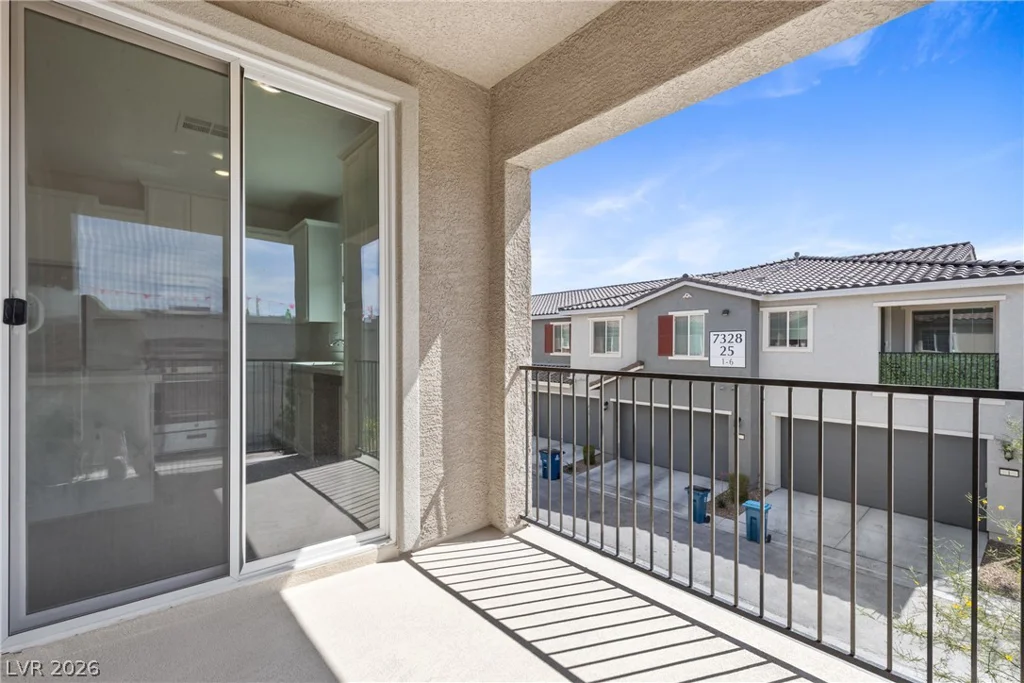 7330 Decatur, Las Vegas, NV 89131