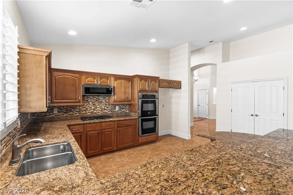 5917 Coral Flat, North Las Vegas, NV 89031