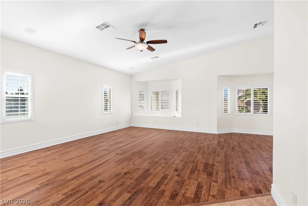 5917 Coral Flat, North Las Vegas, NV 89031