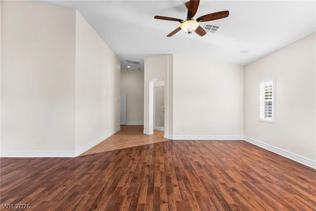 5917 Coral Flat, North Las Vegas, NV 89031