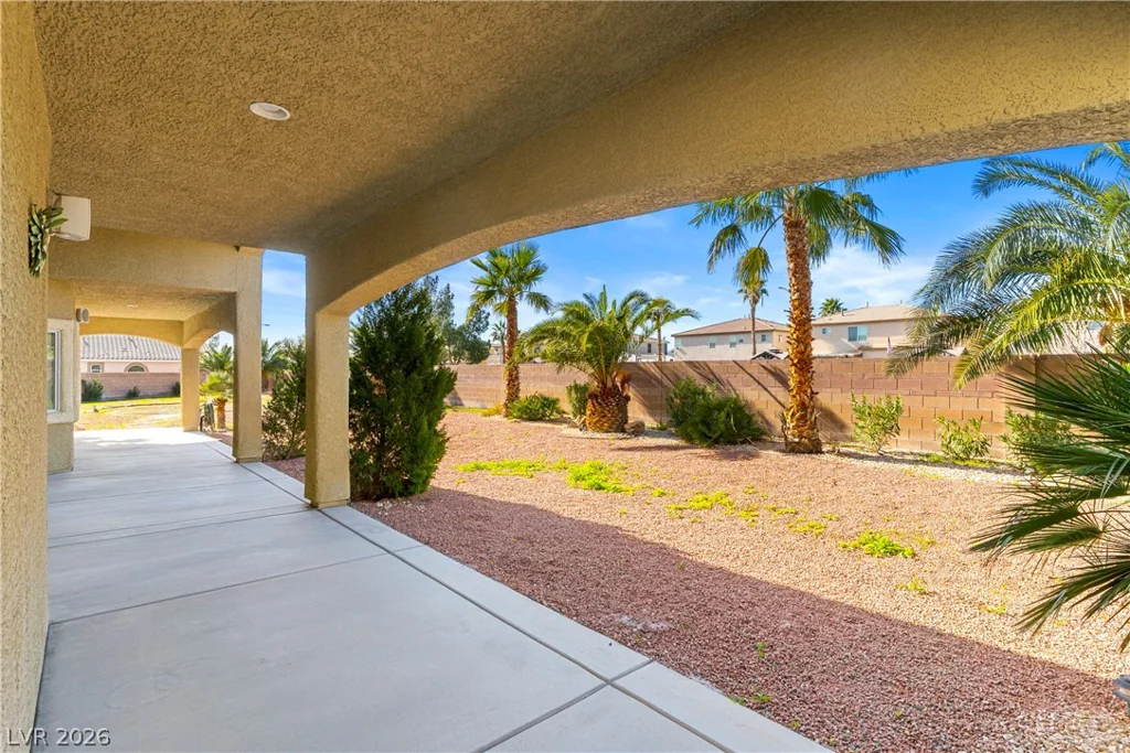 5917 Coral Flat, North Las Vegas, NV 89031