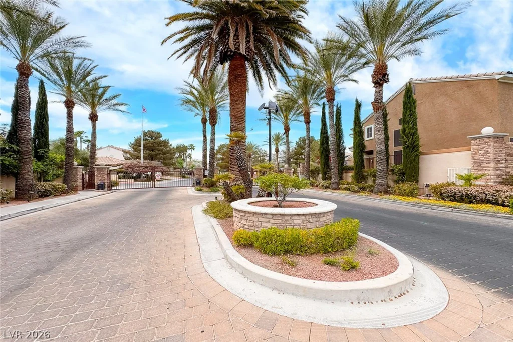 1813 Havercamp, Las Vegas, NV 89117