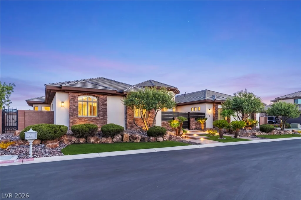 225 Saint Elmo, Las Vegas, NV 89123