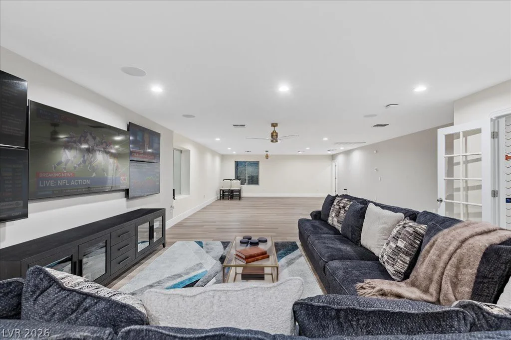 225 Saint Elmo, Las Vegas, NV 89123
