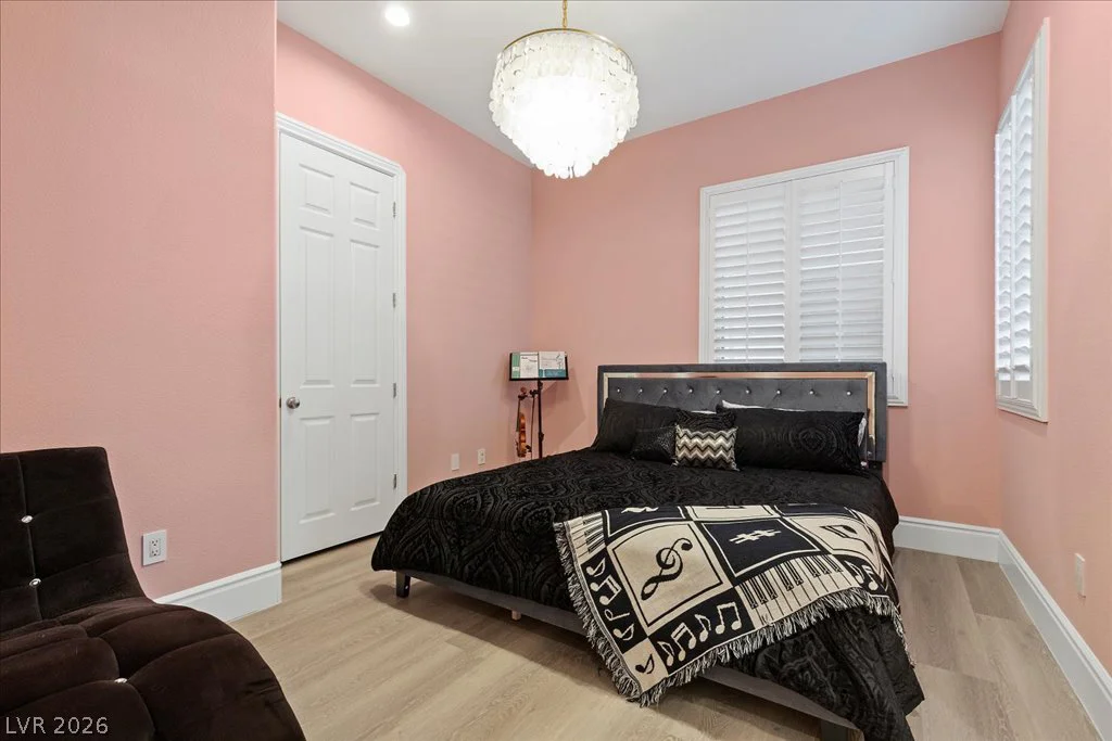225 Saint Elmo, Las Vegas, NV 89123