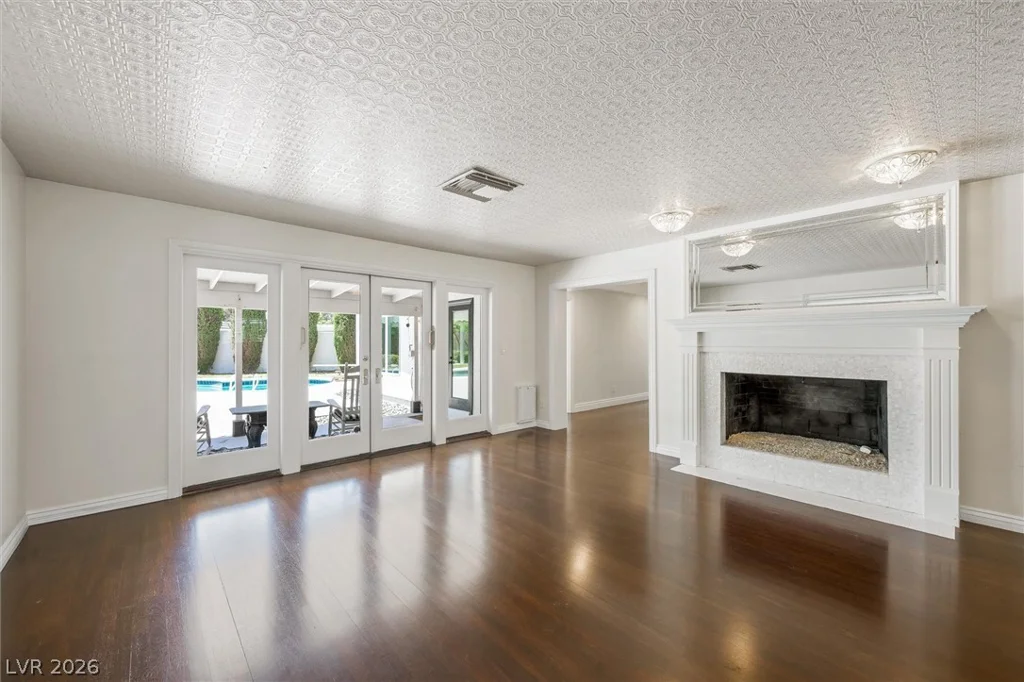 416 Macarthur, Las Vegas, NV 89107