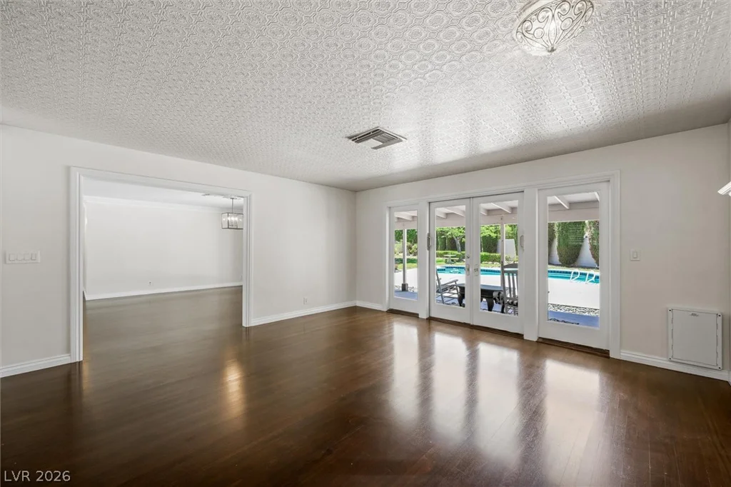 416 Macarthur, Las Vegas, NV 89107