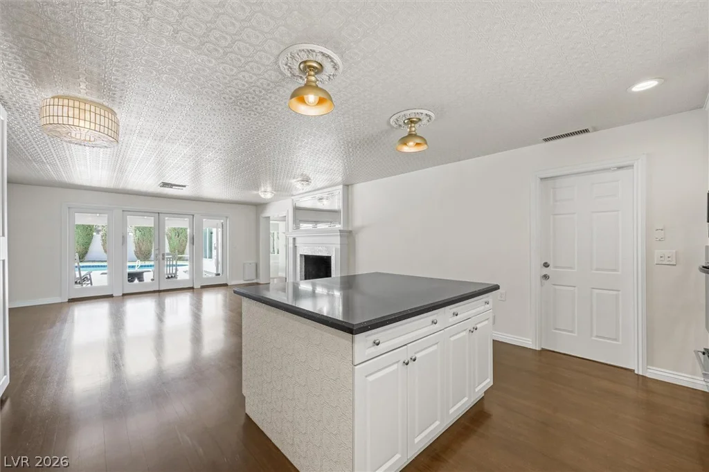 416 Macarthur, Las Vegas, NV 89107