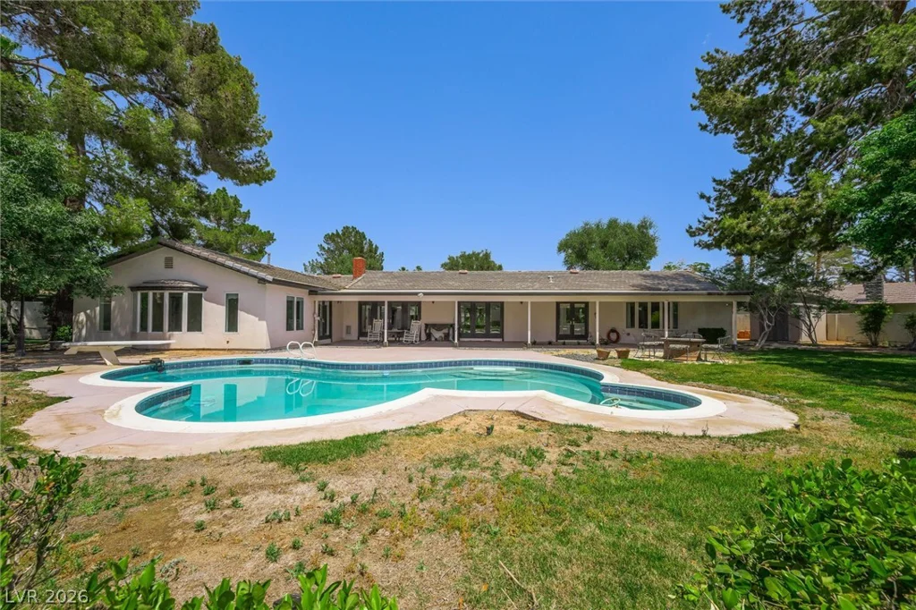 416 Macarthur, Las Vegas, NV 89107