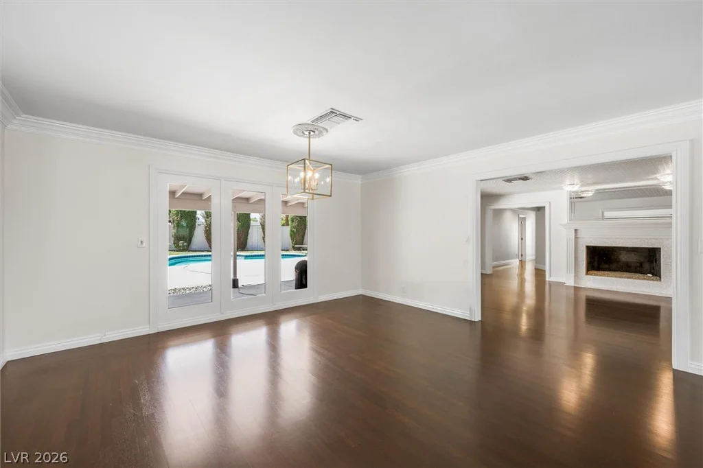 416 Macarthur, Las Vegas, NV 89107