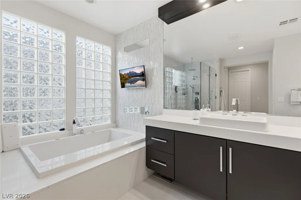 3309 Mission Creek, Las Vegas, NV 89135
