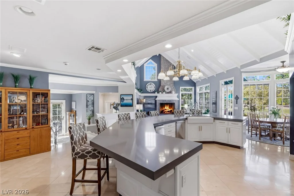 14 Innisbrook, Las Vegas, NV 89113