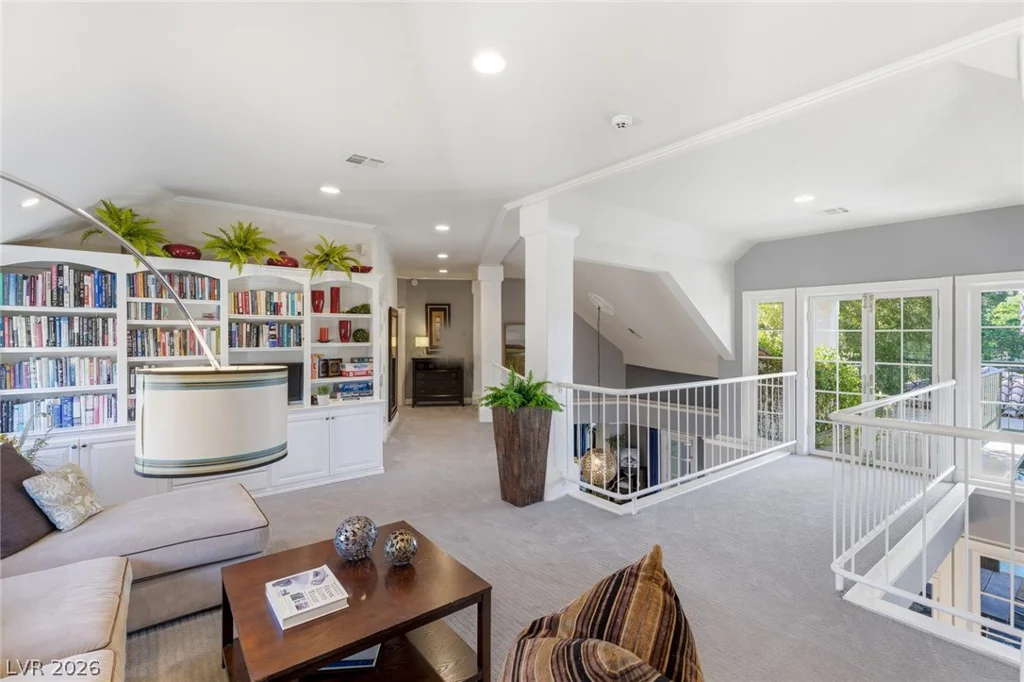 14 Innisbrook, Las Vegas, NV 89113