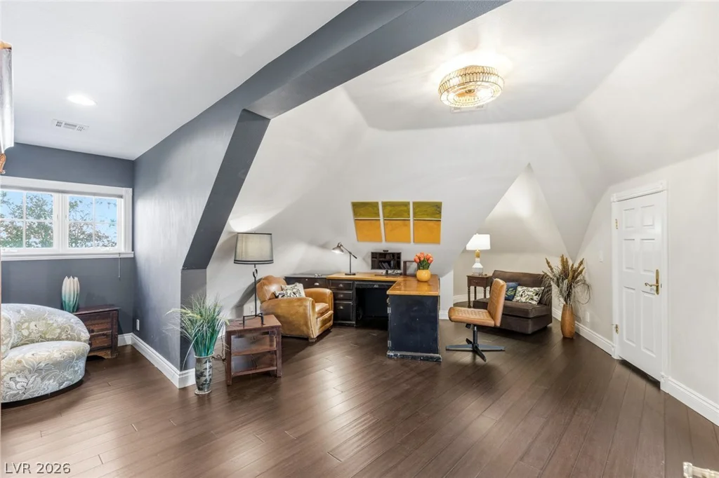 14 Innisbrook, Las Vegas, NV 89113