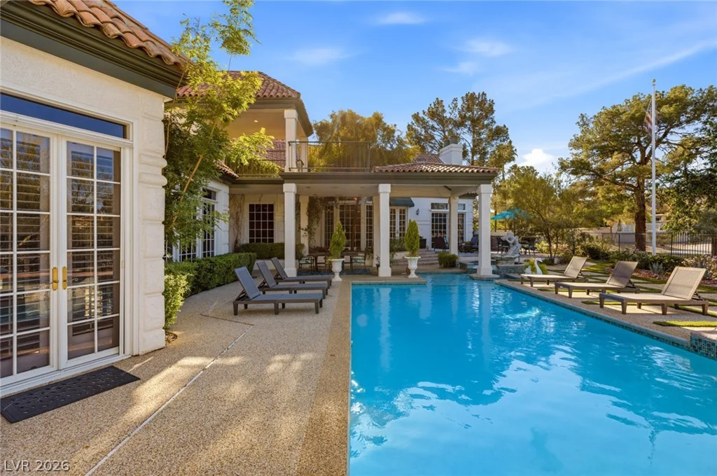 14 Innisbrook, Las Vegas, NV 89113