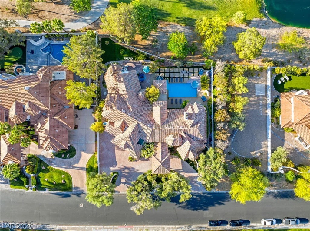14 Innisbrook, Las Vegas, NV 89113