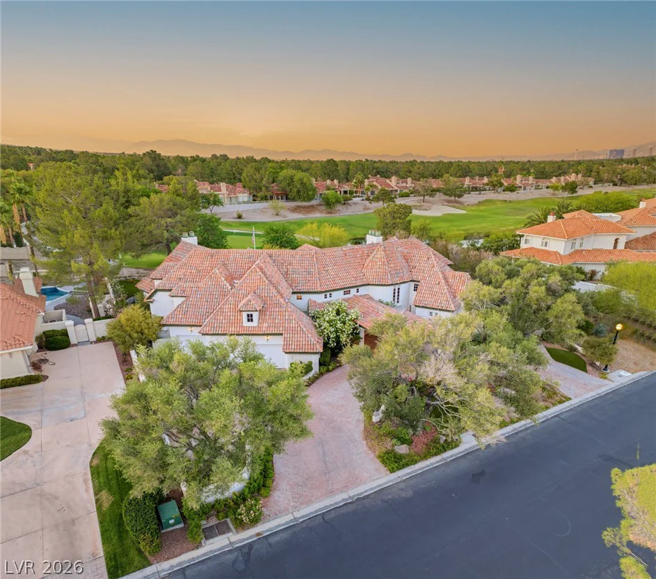 14 Innisbrook, Las Vegas, NV 89113