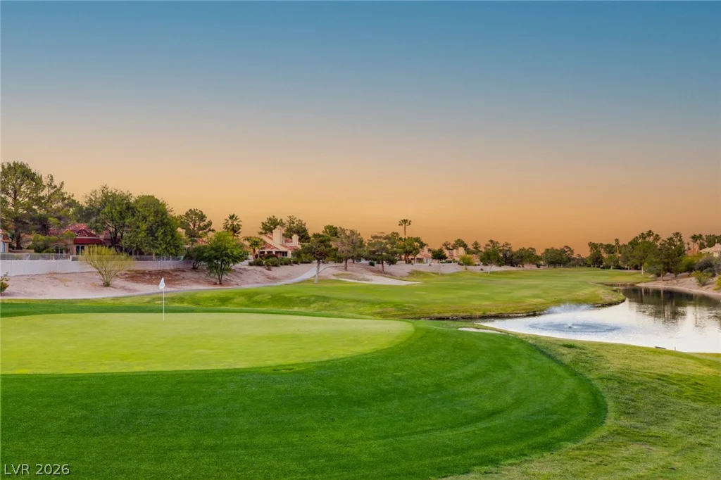 14 Innisbrook, Las Vegas, NV 89113