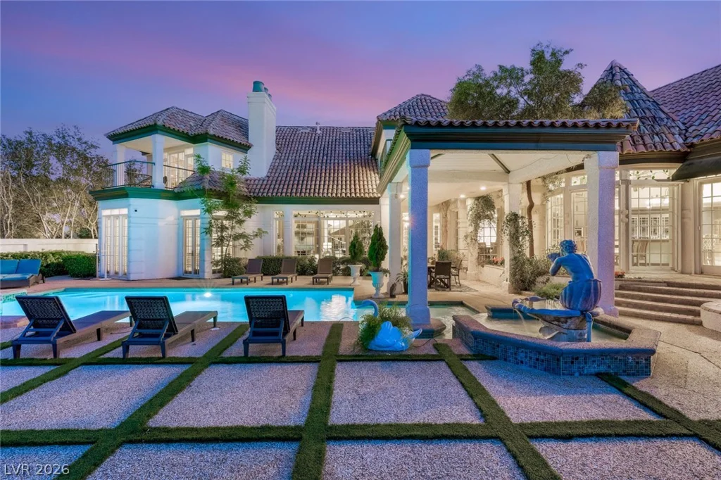 14 Innisbrook, Las Vegas, NV 89113