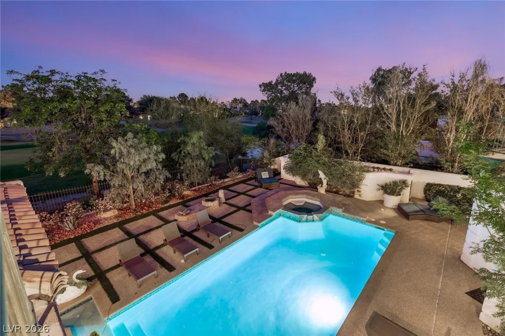 14 Innisbrook, Las Vegas, NV 89113