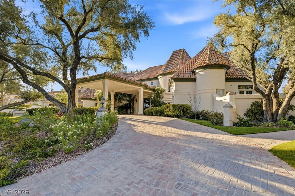 14 Innisbrook, Las Vegas, NV 89113