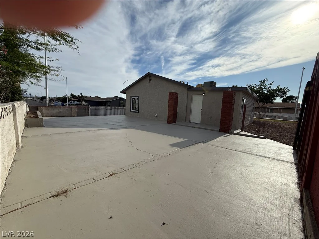 4900 Washington, Las Vegas, NV 89110