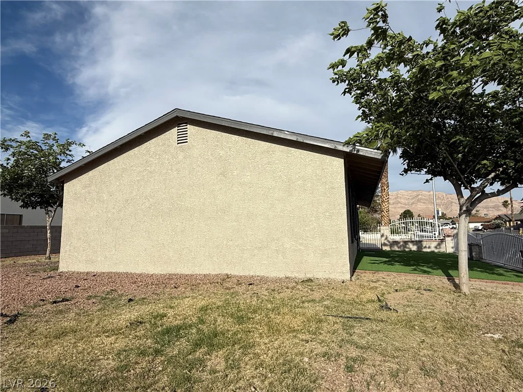 4900 Washington, Las Vegas, NV 89110