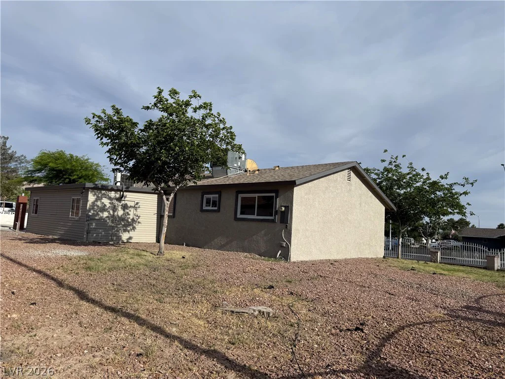 4900 Washington, Las Vegas, NV 89110