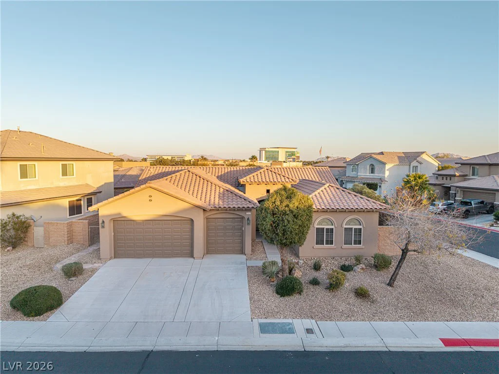 7312 Pinfeather, North Las Vegas, NV 89084