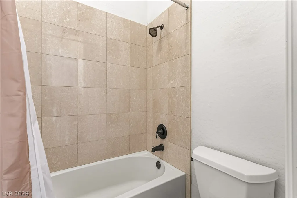 7312 Pinfeather, North Las Vegas, NV 89084