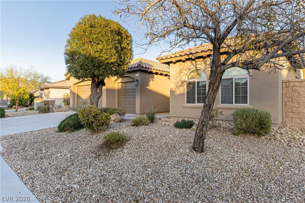 7312 Pinfeather, North Las Vegas, NV 89084