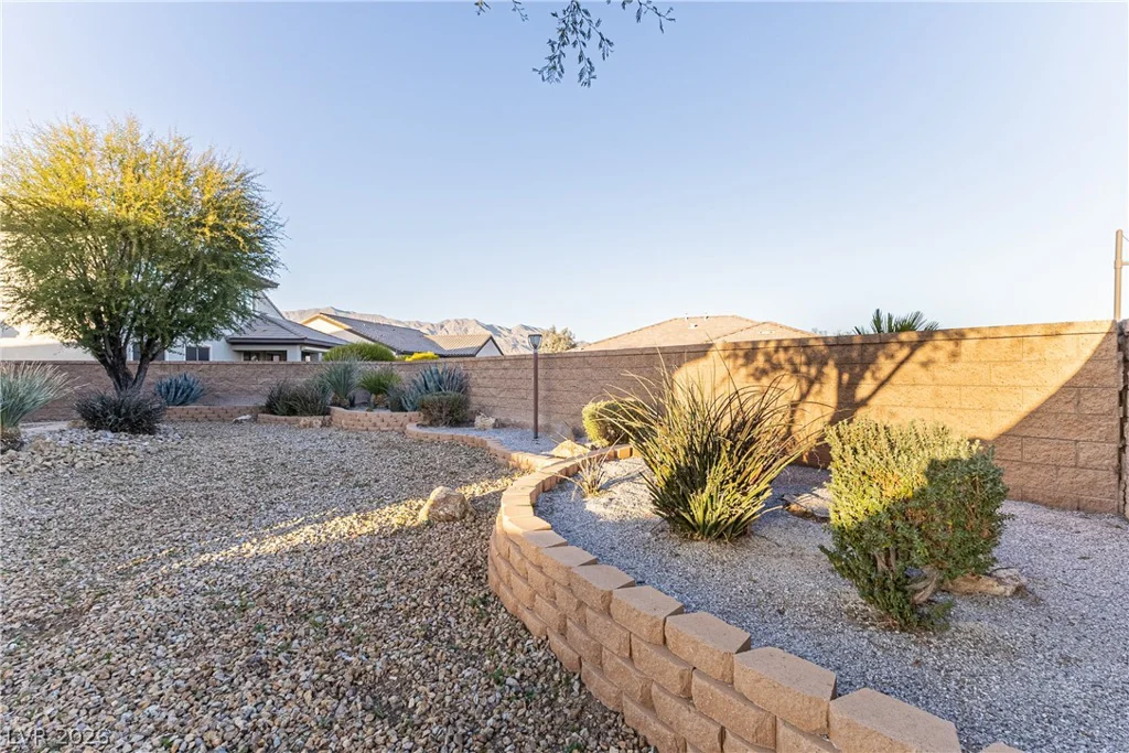 7312 Pinfeather, North Las Vegas, NV 89084