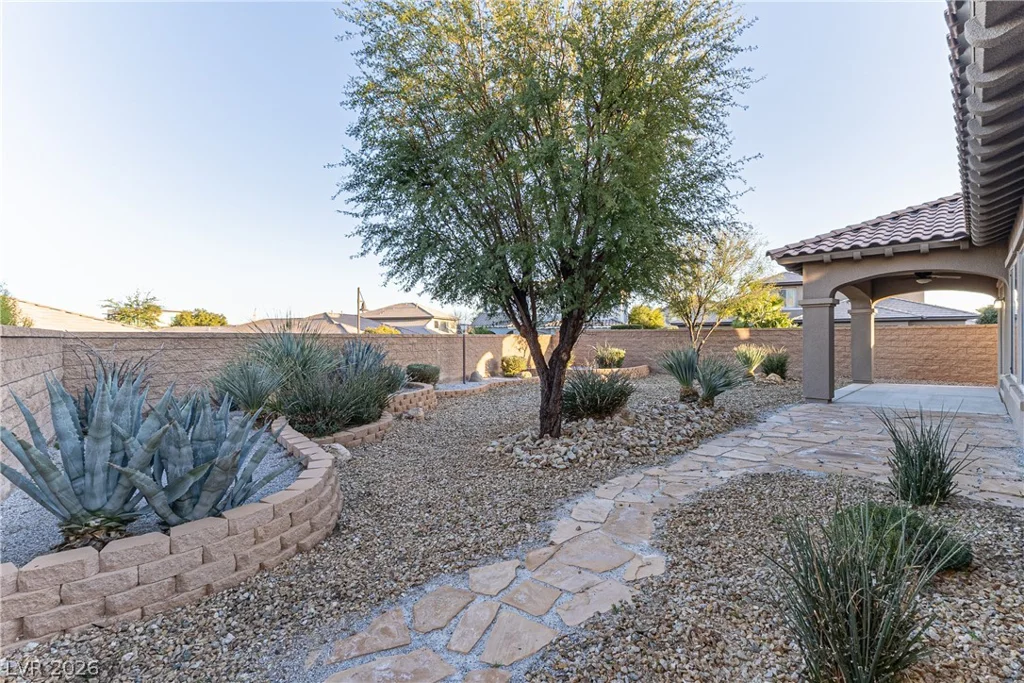 7312 Pinfeather, North Las Vegas, NV 89084