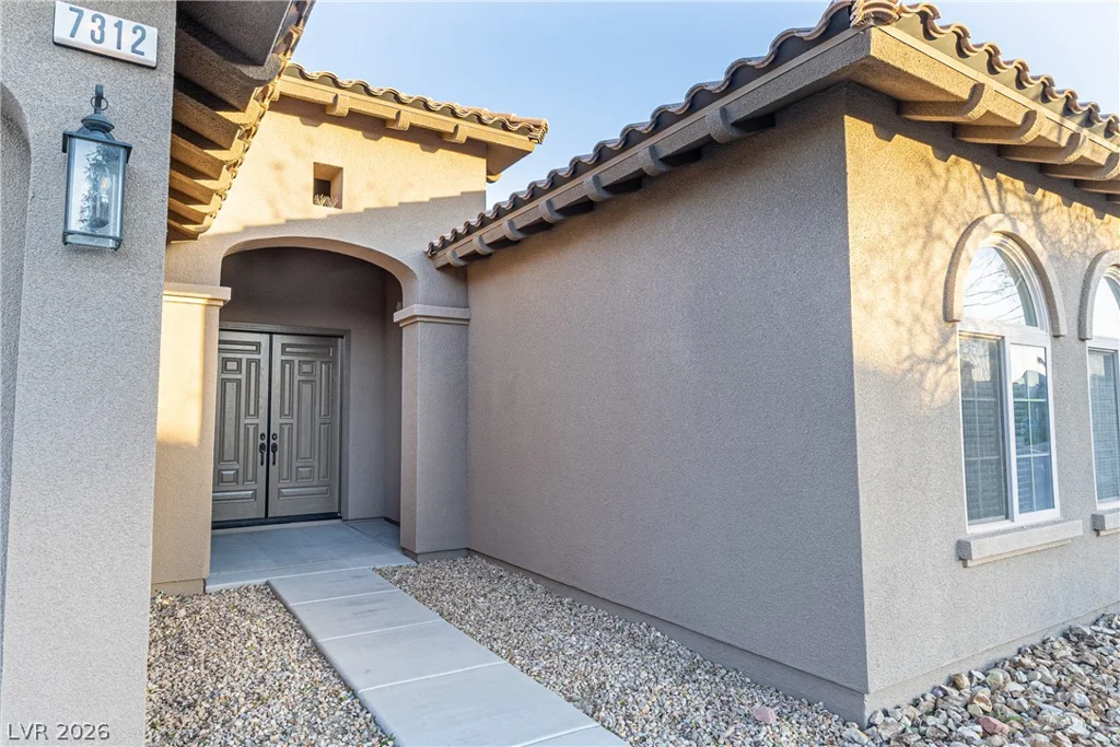 7312 Pinfeather, North Las Vegas, NV 89084