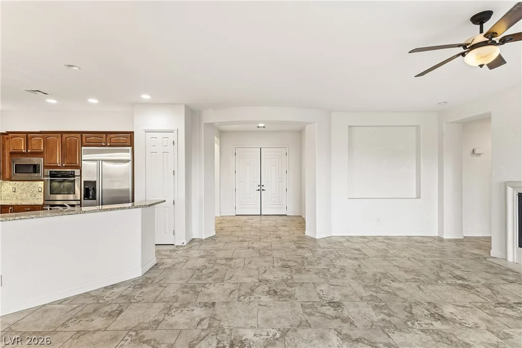 7312 Pinfeather, North Las Vegas, NV 89084