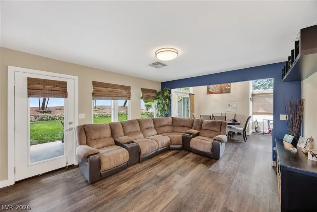 3033 Pebblestone, Las Vegas, NV 89117