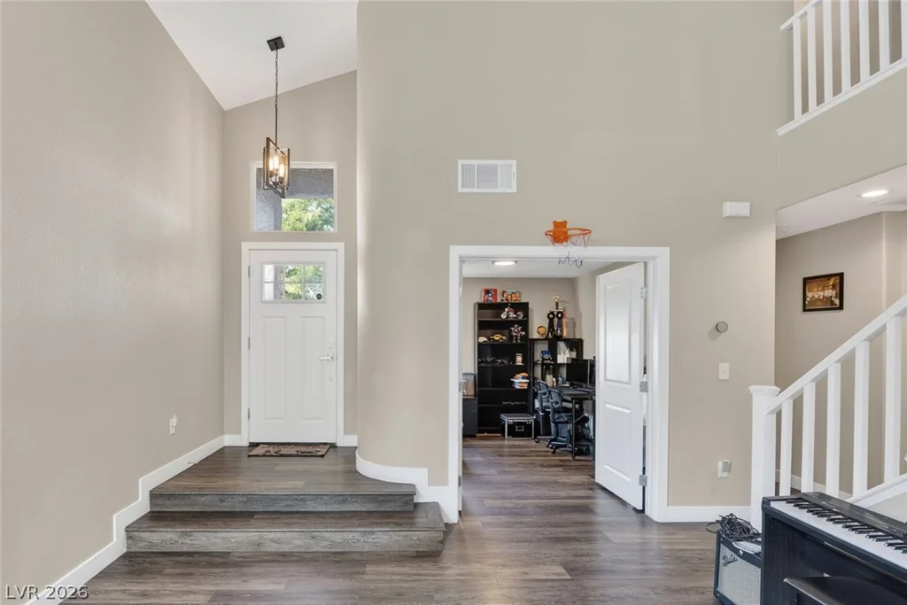 3033 Pebblestone, Las Vegas, NV 89117