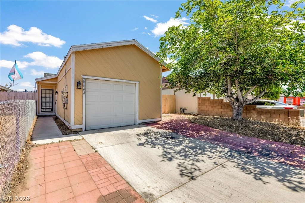 2023 San Simeon, Las Vegas, NV 89108