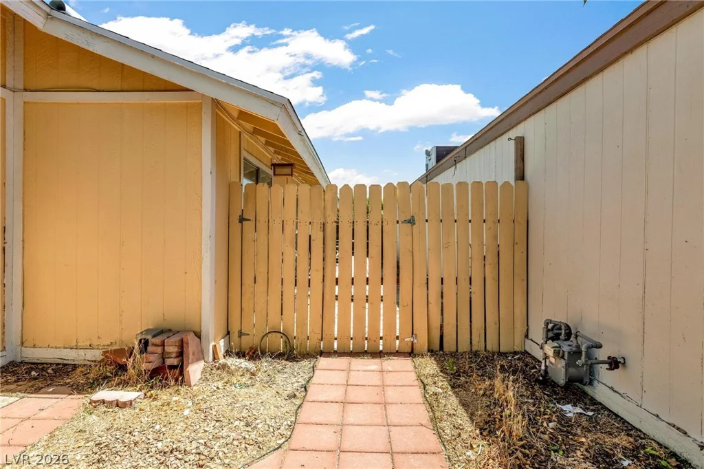 2023 San Simeon, Las Vegas, NV 89108