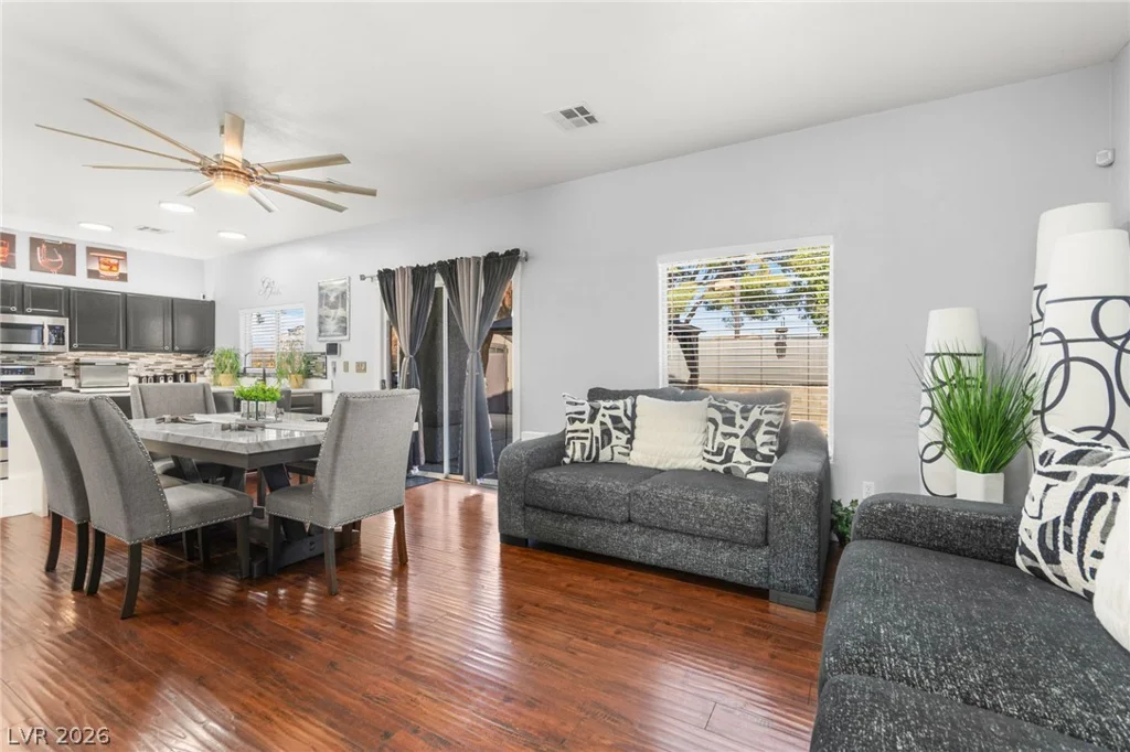2024 Jesse Scott, Las Vegas, NV 89106