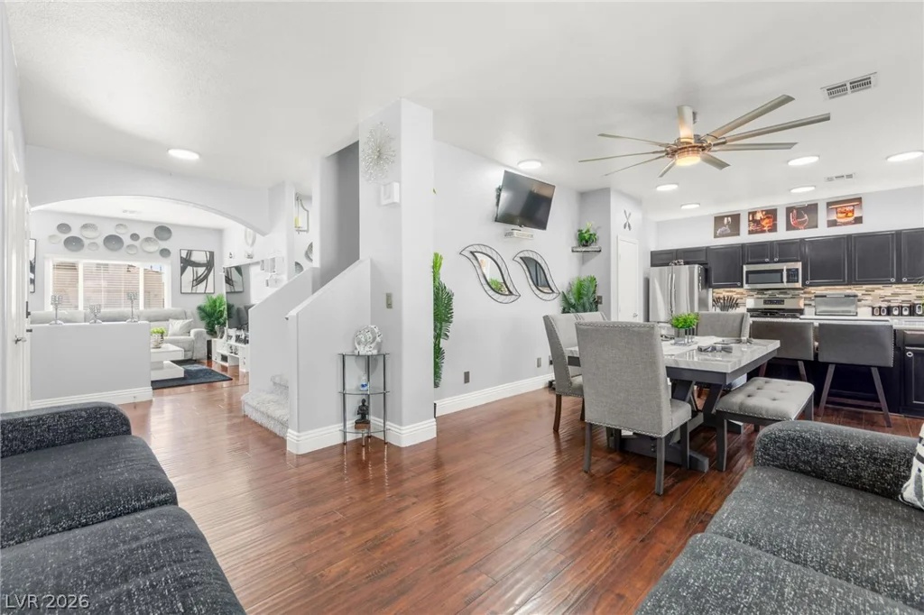 2024 Jesse Scott, Las Vegas, NV 89106