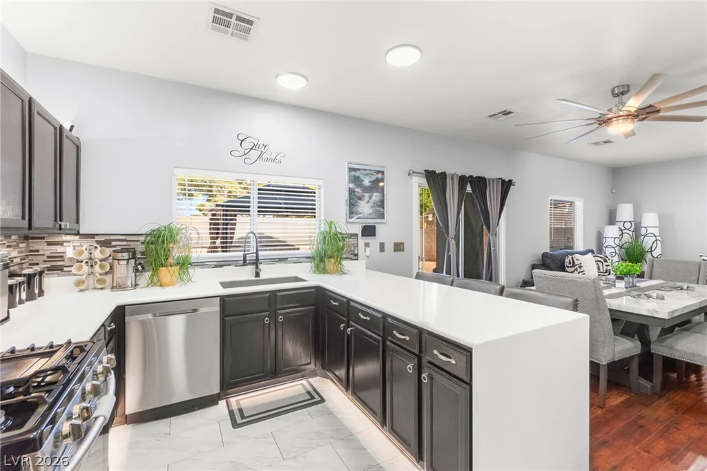 2024 Jesse Scott, Las Vegas, NV 89106